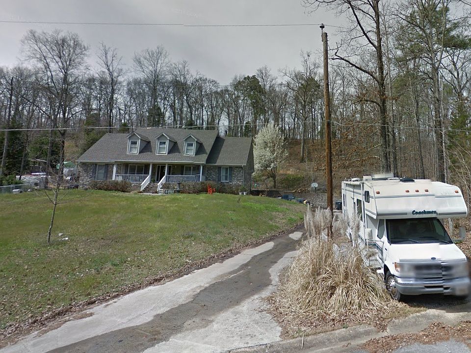 2nd image of 403 Royal Oaks Dr
