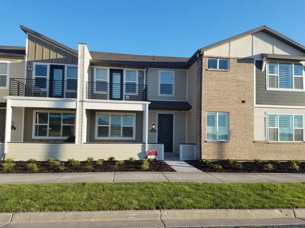 1220 W Clark Ln, Farmington, UT 84025