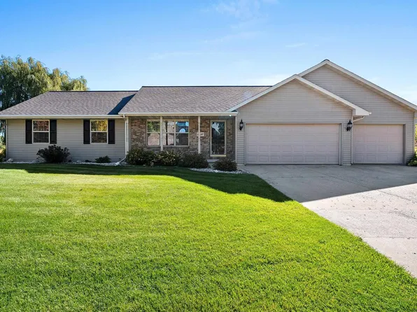 2832 Bay Settlement Rd, Green Bay, WI 54311