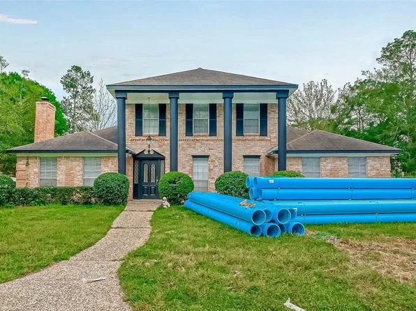 8002 Hurst Forest Dr, Humble, TX 77346