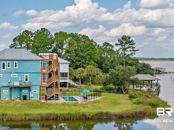 3rd image of 10344 Canal Cir