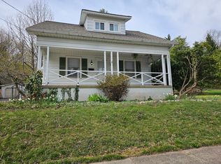 1018 N 7th St, Perkasie, PA 18944