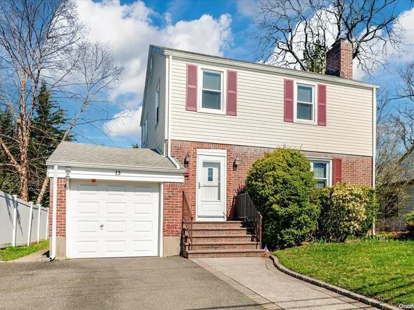 13 Newkirk Avenue, East Rockaway, NY 11518