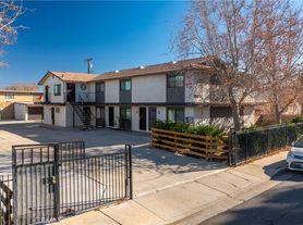 38478 Larkin Ave, Palmdale, CA