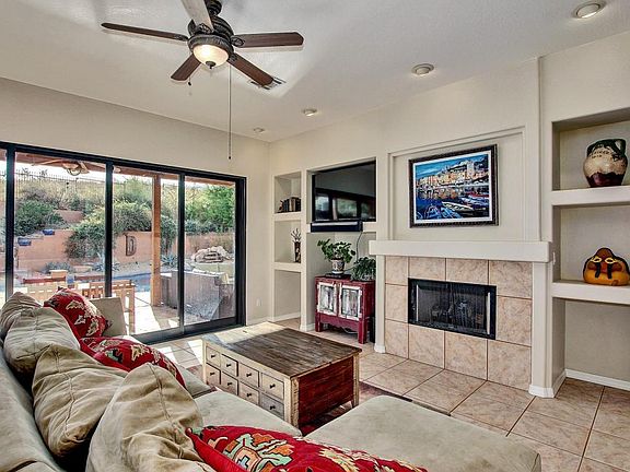 4th image of 1537 E Villa Theresa Dr