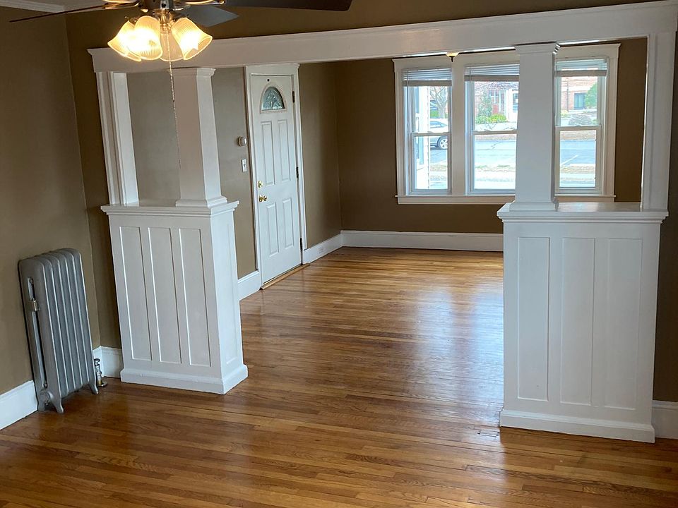 1st image of 205 Winslow Ave #205