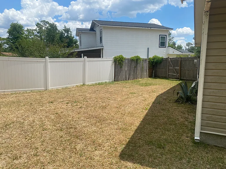 10 Crestwood Cir — Photo 14