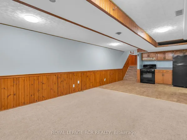 126 Nelson St E, New Tecumseth, ON L9R 1J5