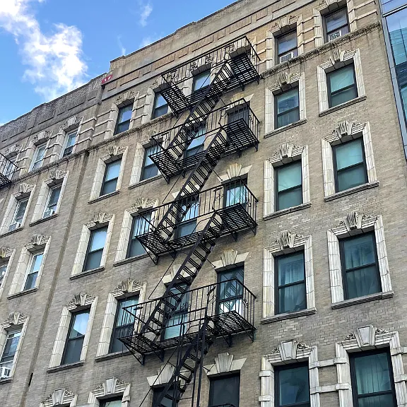 102 Norfolk St #4 — Photo 6