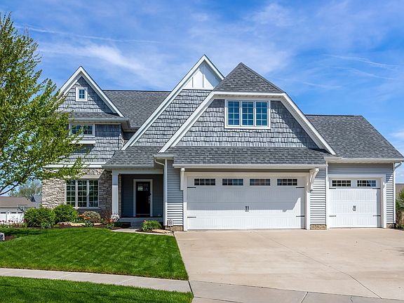3rd image of 4728 Red Oak Ct