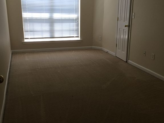 5th image of 1538 Cove Creek Cir