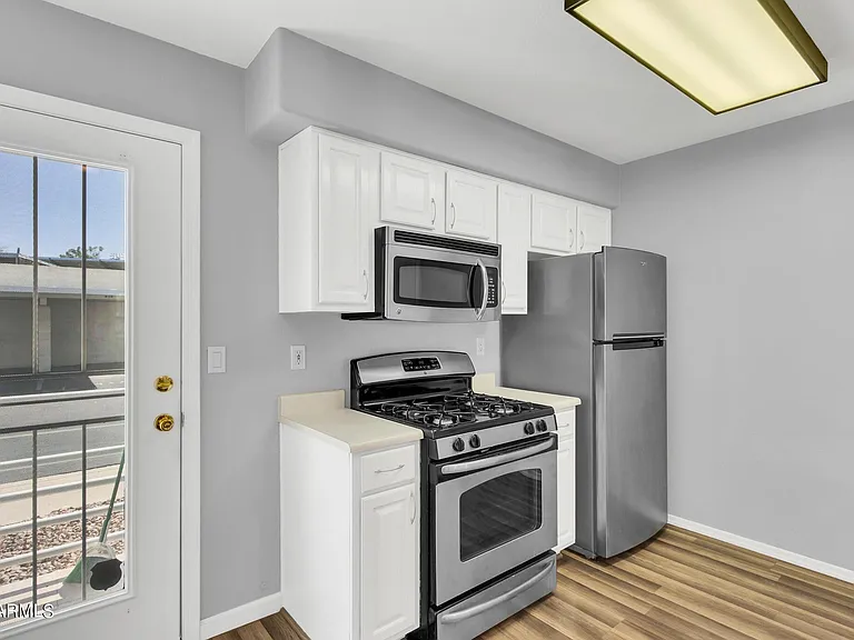 1505 N Center St #215 — Photo 4