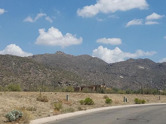 2nd image of 6135 W Seven Saguaros Cir