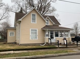 203 E Main St, Flora, IN 46929