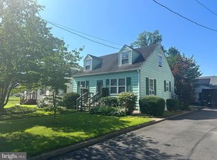 1205 Newport Rd, Bristol, PA 19007