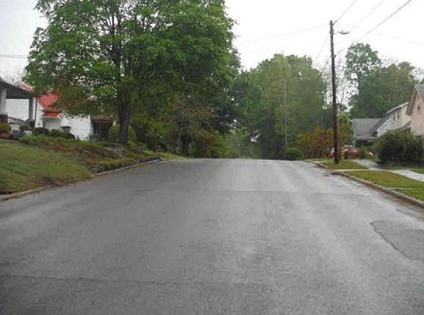 2nd image of 418 S Spencer Ave