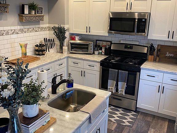 5th image of 10929 Templeton Dr