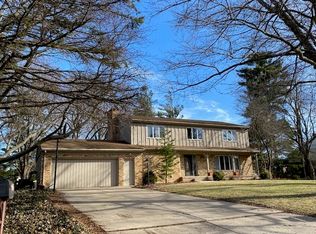 906 Crestline Dr, Anchor, IL 61761