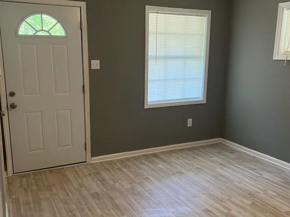 814 Archie Dr, Memphis, TN 38127