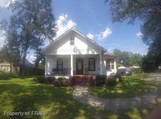 706 Carthage Rd, Lumberton, NC 28358