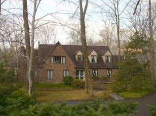 2220 Hendricks Station Rd, Harleysville, PA 19438