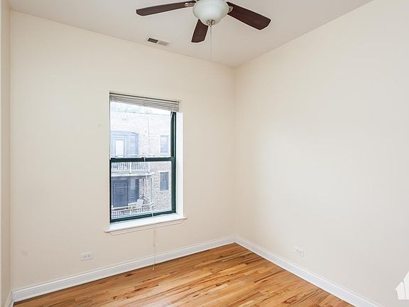 3rd image of 845 W Cornelia Ave APT 3E