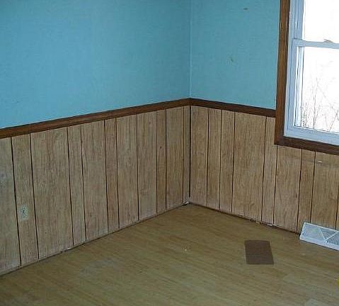 4th image of 1823 135th Ave