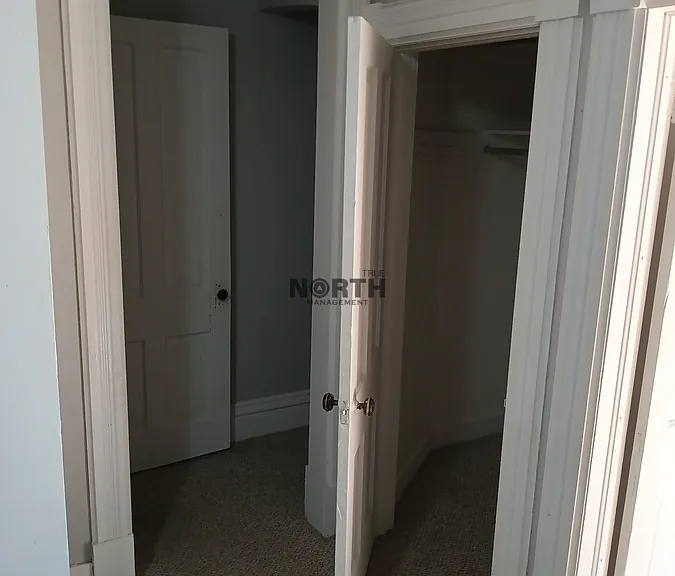 303 6th Ave W #4 — Photo 18