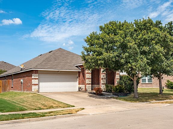 2nd image of 4605 Prairie Crossing Dr