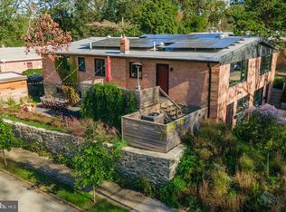 7725 Crefeld St, Philadelphia, PA 19118