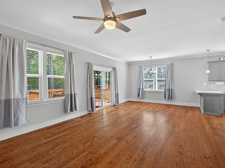 807 Cook Rd — Photo 11