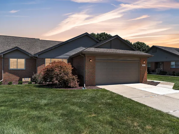 1865 Pebble Creek Dr, Canton, MI 48188