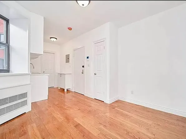 172 Mulberry St APT 5, New York, NY 10013
