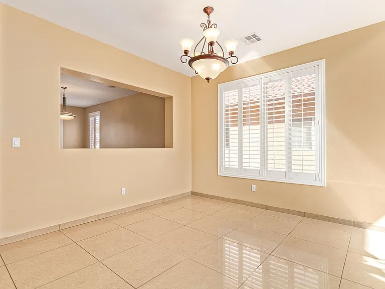 1477 Rancho Ridge Dr — Photo 7