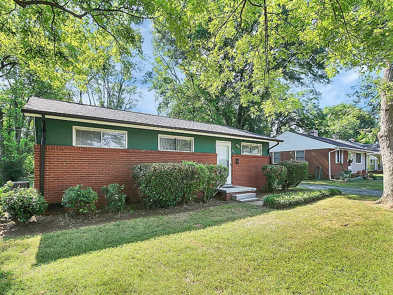 2244 English Dr — Photo 14