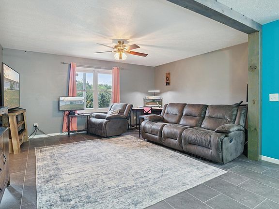 5th image of 24387 Burr Oak Dr