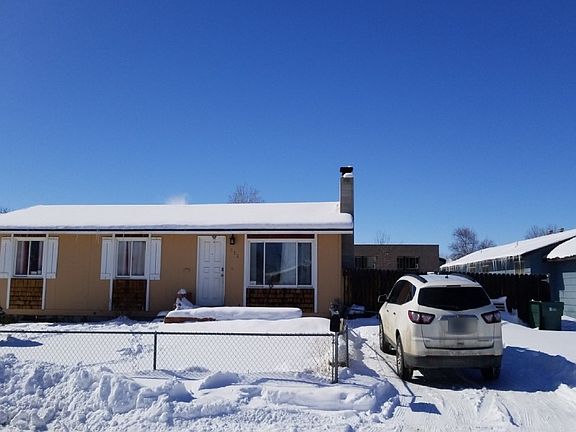 2nd image of 332 Phyllis Cir E