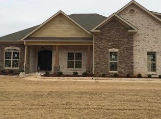 2013 Meadow Creek Cir, Owens Cross Roads, AL 35763
