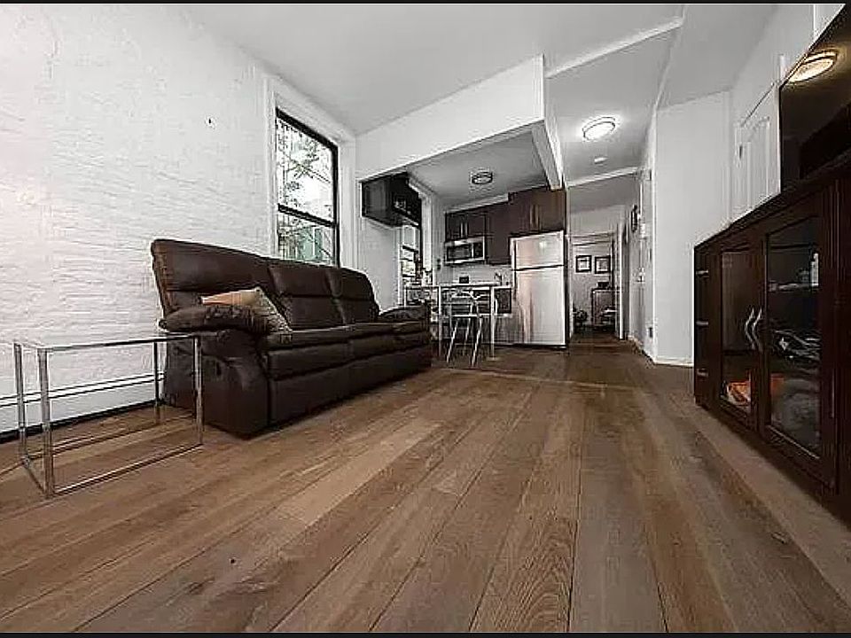 1st image of 226 E 3rd St APT 2B