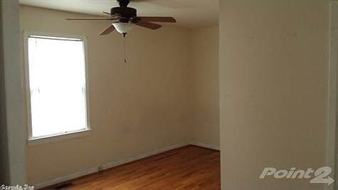 2nd image of 1004 W Arch Ave