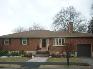 4 Jennifer Dr, Saugus, MA 01906