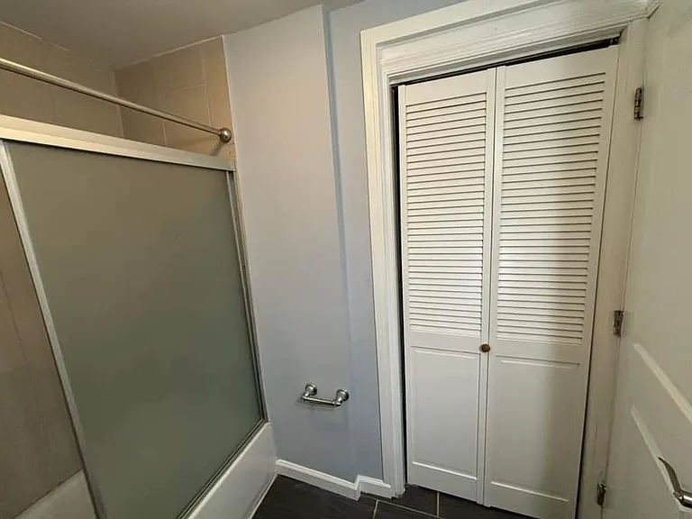 36 E 16th St #2 — Photo 7
