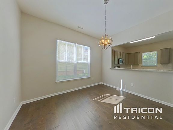 5th image of 139 Kensington St
