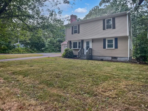 484 Pleasant St, Franklin, MA 02038