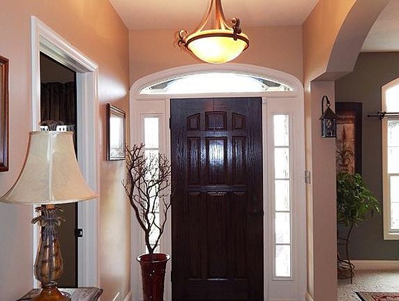 2nd image of 7200 Hunters Glen Ln