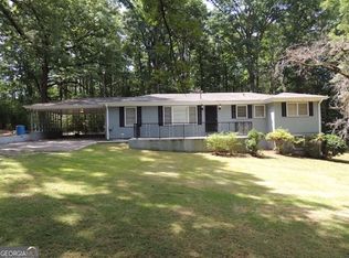 119 S Circle Dr, Ellenwood, GA