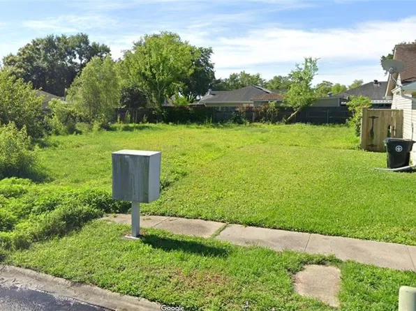 5480 Patio Way, New Orleans, LA 70129