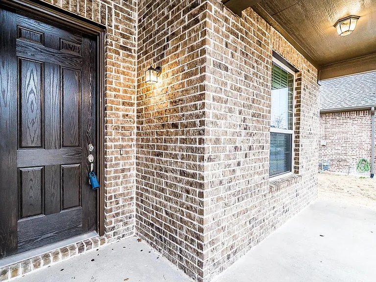 3816 Walden Dr — Photo 35