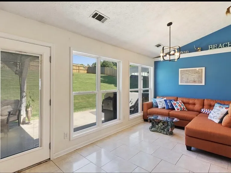 3269 Roundfield Cir — Photo 8