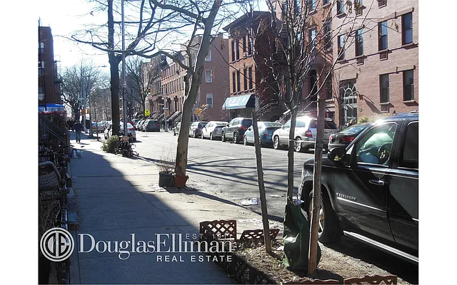 Rented by Douglas Elliman | media 36